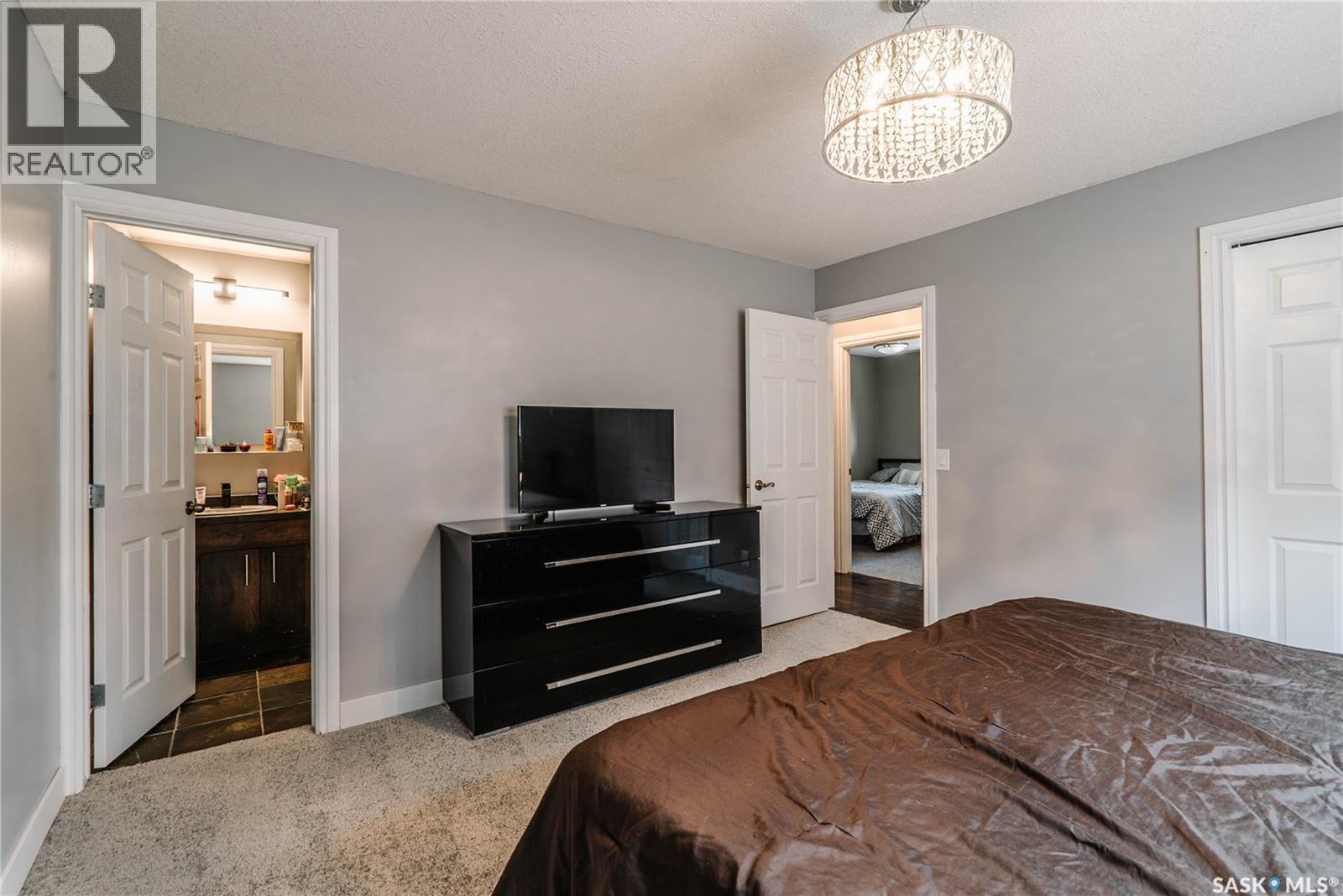 335 Thain CRESCENT — photo 14