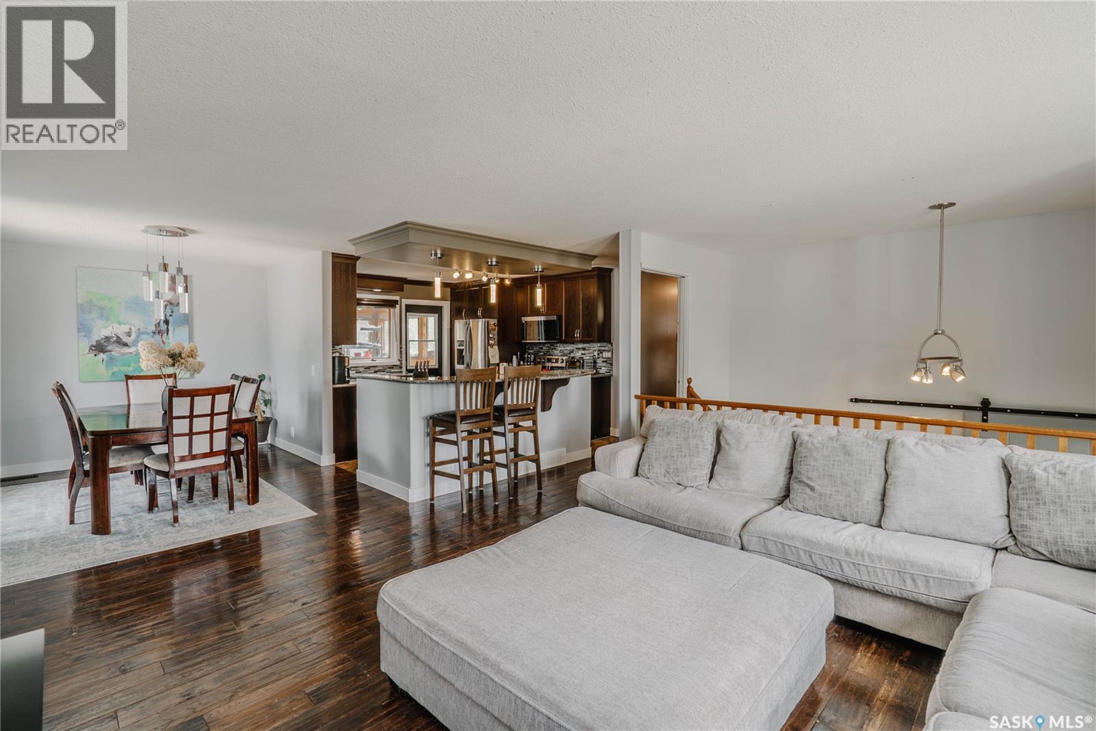335 Thain CRESCENT - photo 4