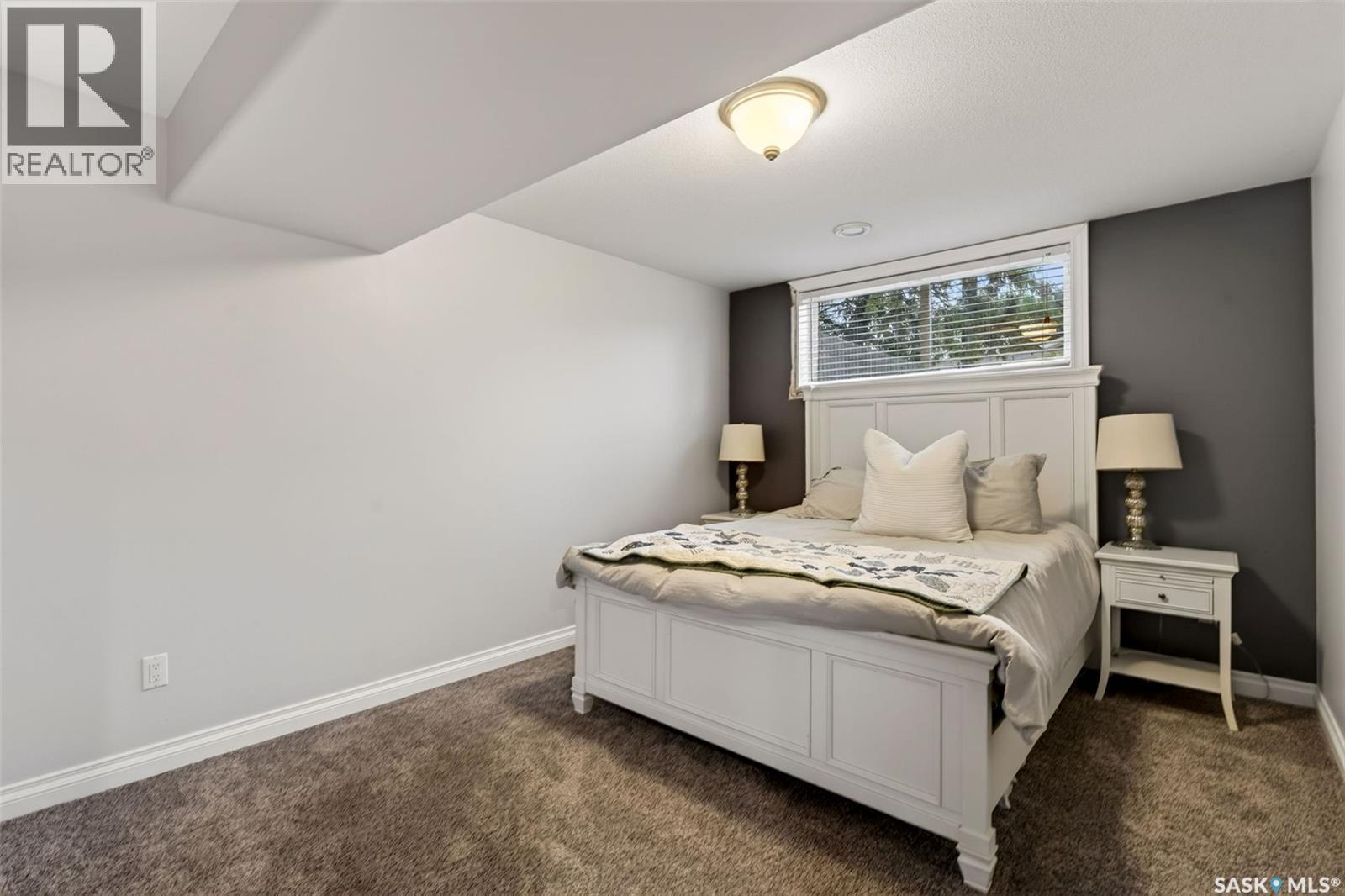 306 Burrows AVENUE E — photo 29