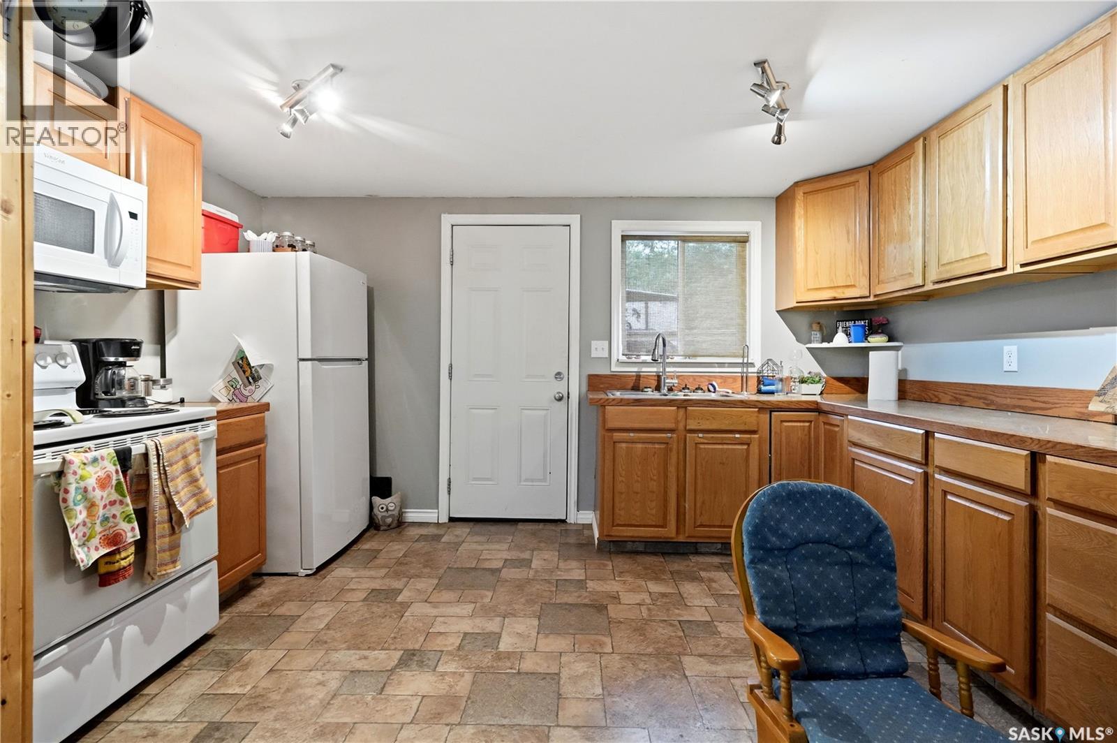 409 SILTONIA AVENUE — photo 27