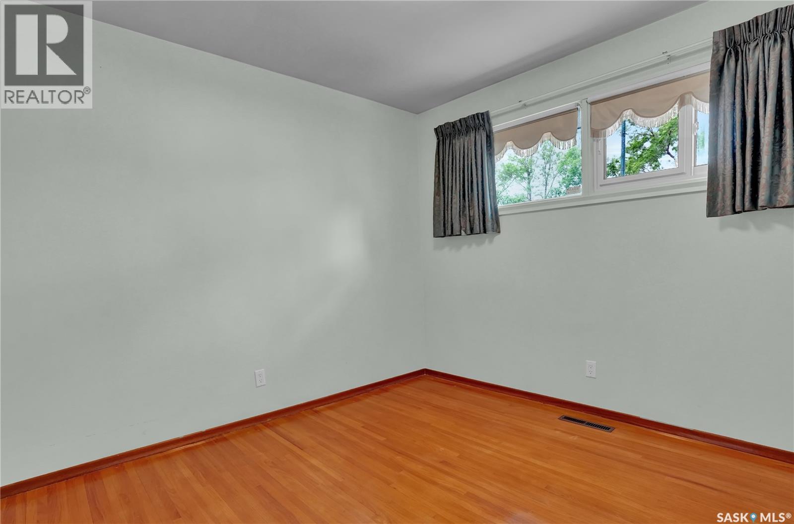 4049 Garnet STREET — photo 13