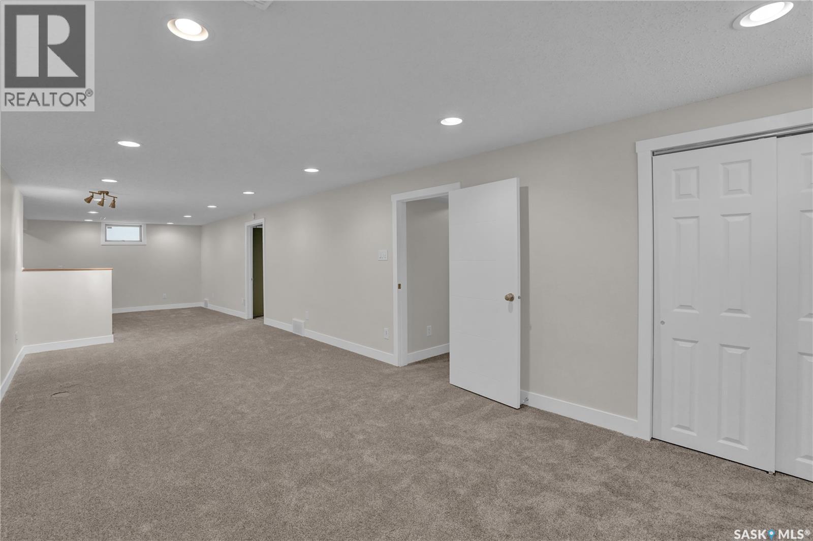 4049 Garnet STREET — photo 20