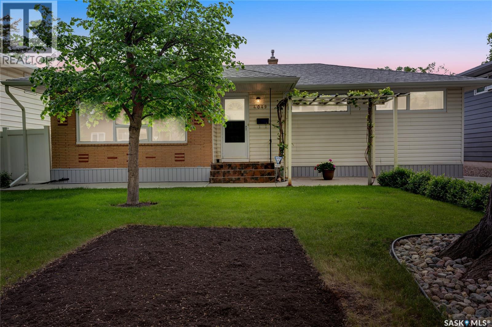 4049 Garnet STREET - photo 3