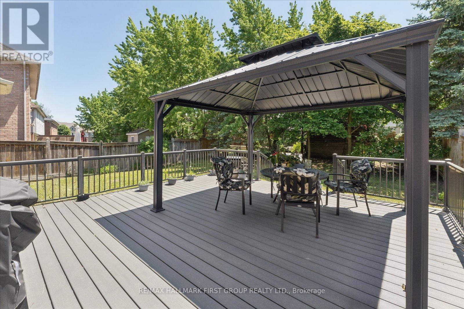165 NORTHERN DANCER DRIVE - 26