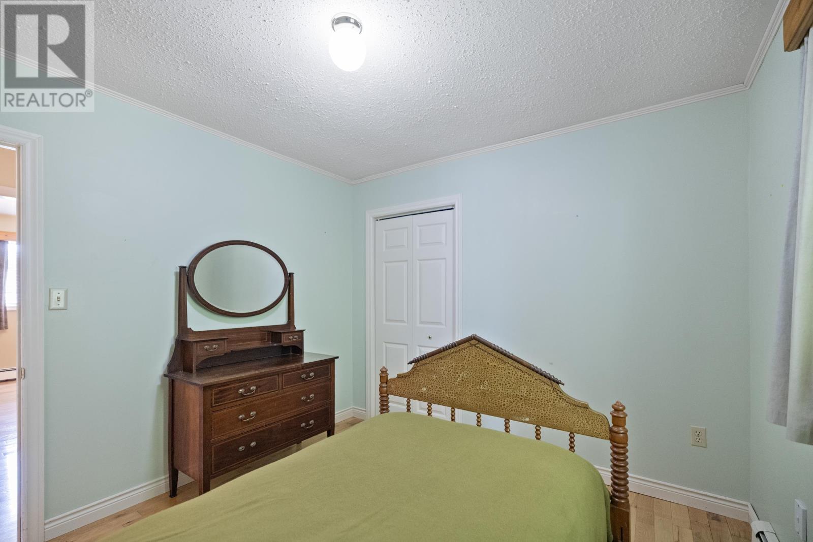 19 Marjorie Crescent - 25