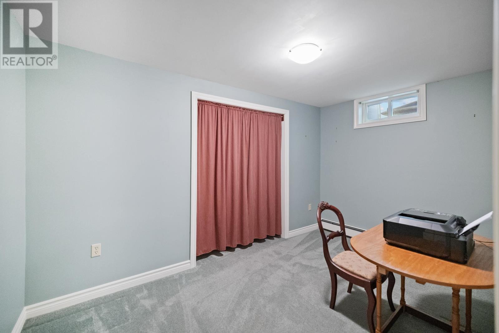 19 Marjorie Crescent - 37