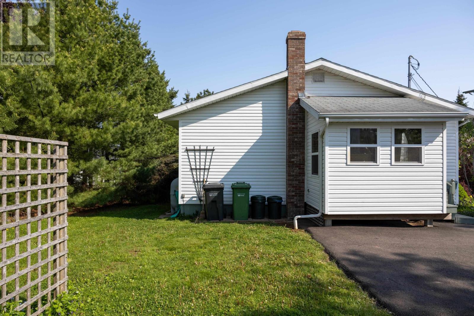 19 Marjorie Crescent - 42