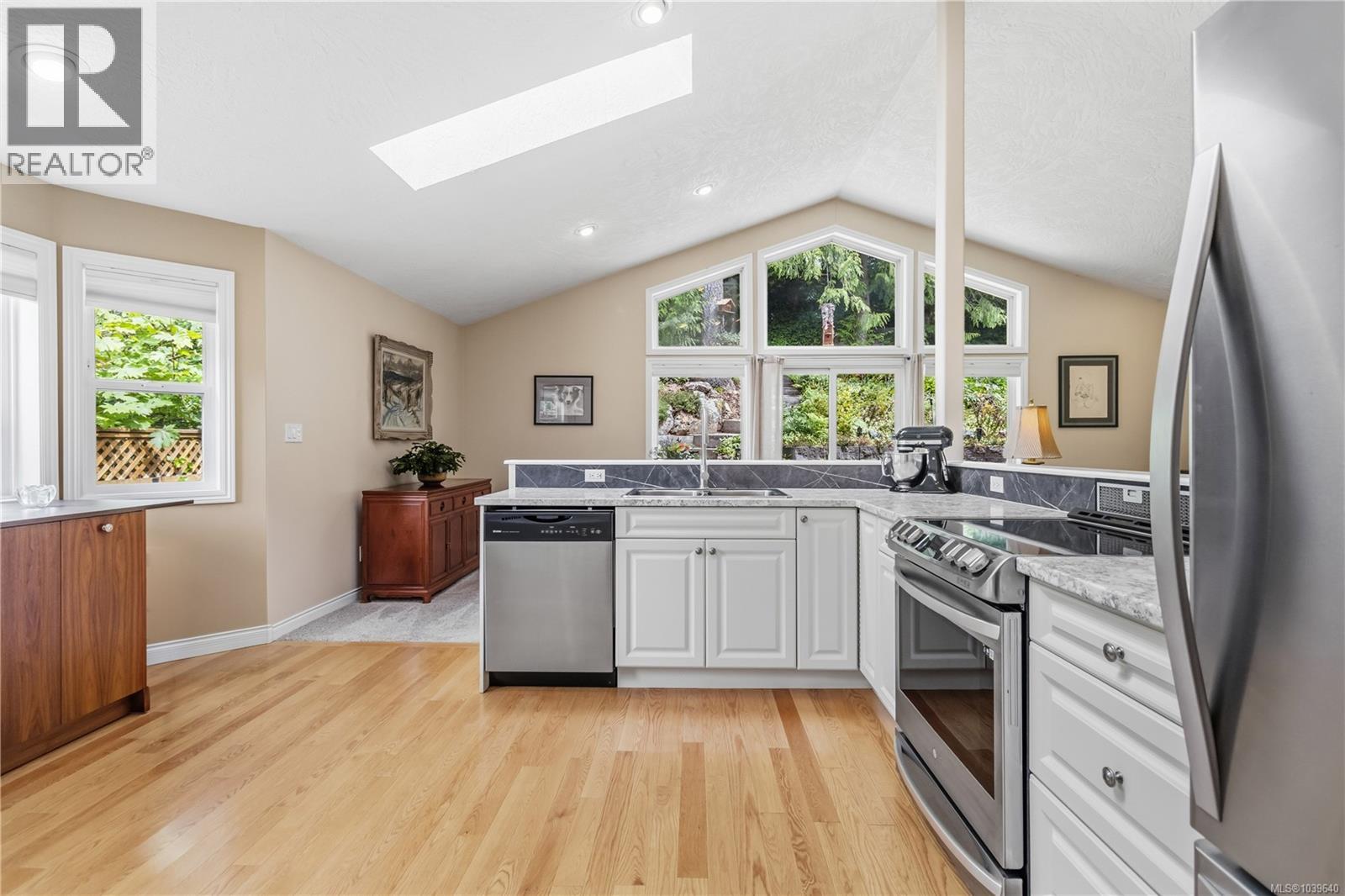 2439 Galland Rd - 16