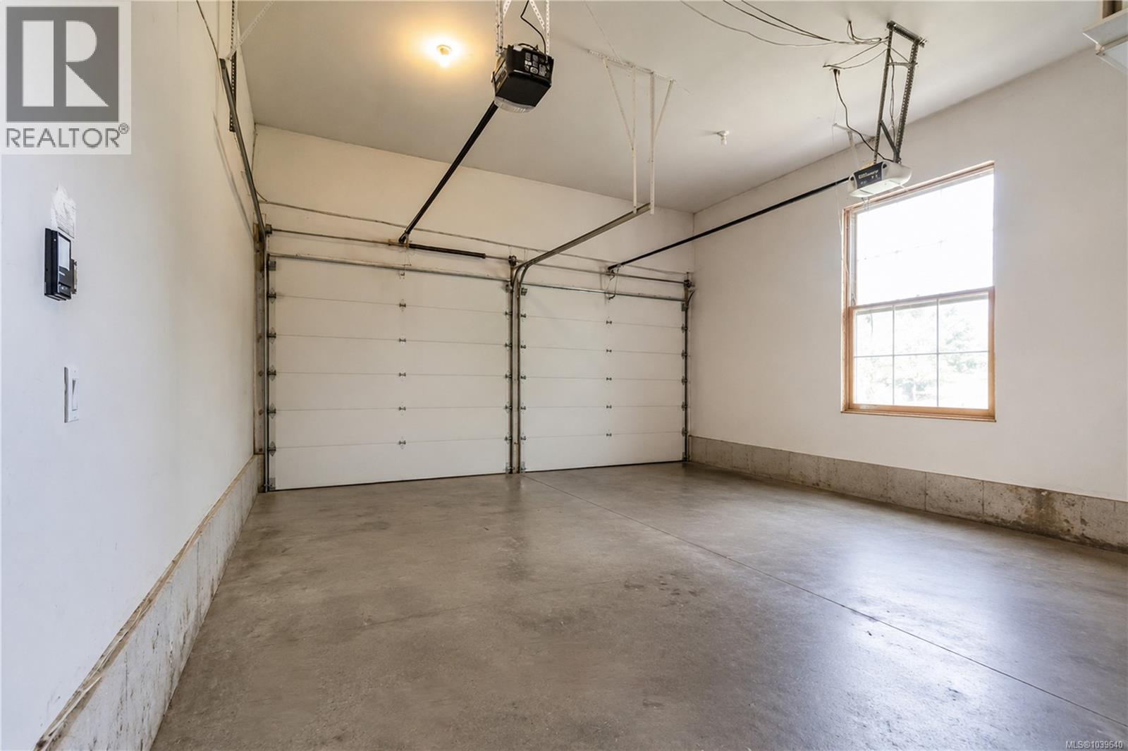 2439 Galland Rd - 37