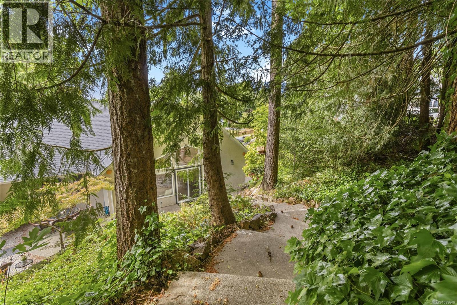 2439 Galland Rd - 45