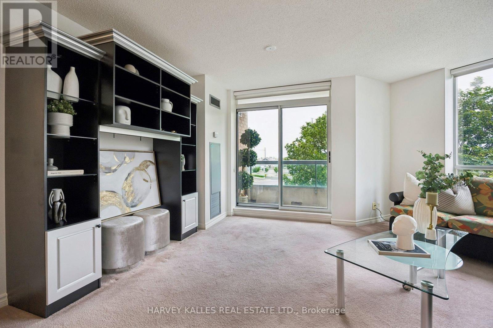 #302 745 NEW WESTMINSTER DRIVE - 11