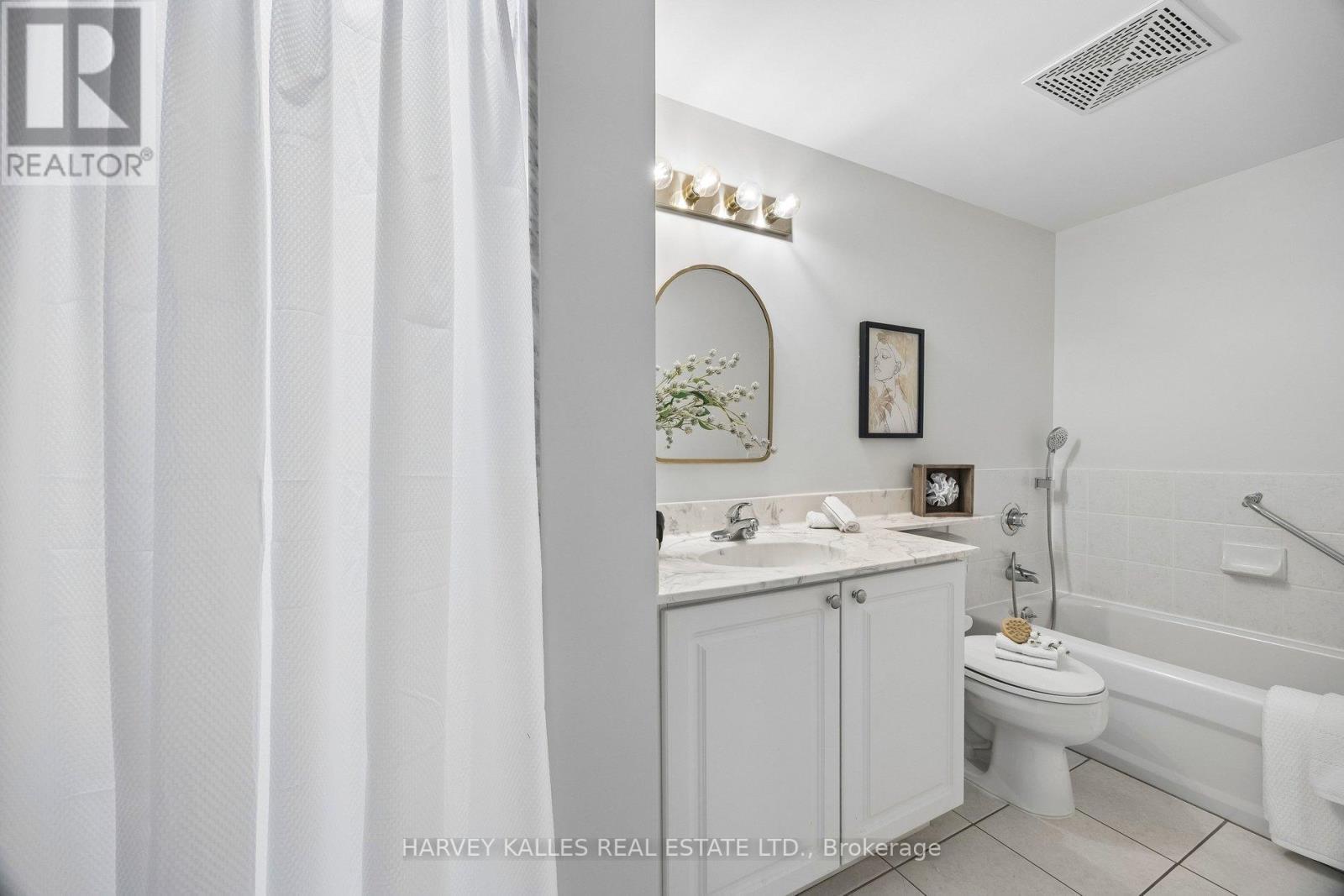 #302 745 NEW WESTMINSTER DRIVE - 25