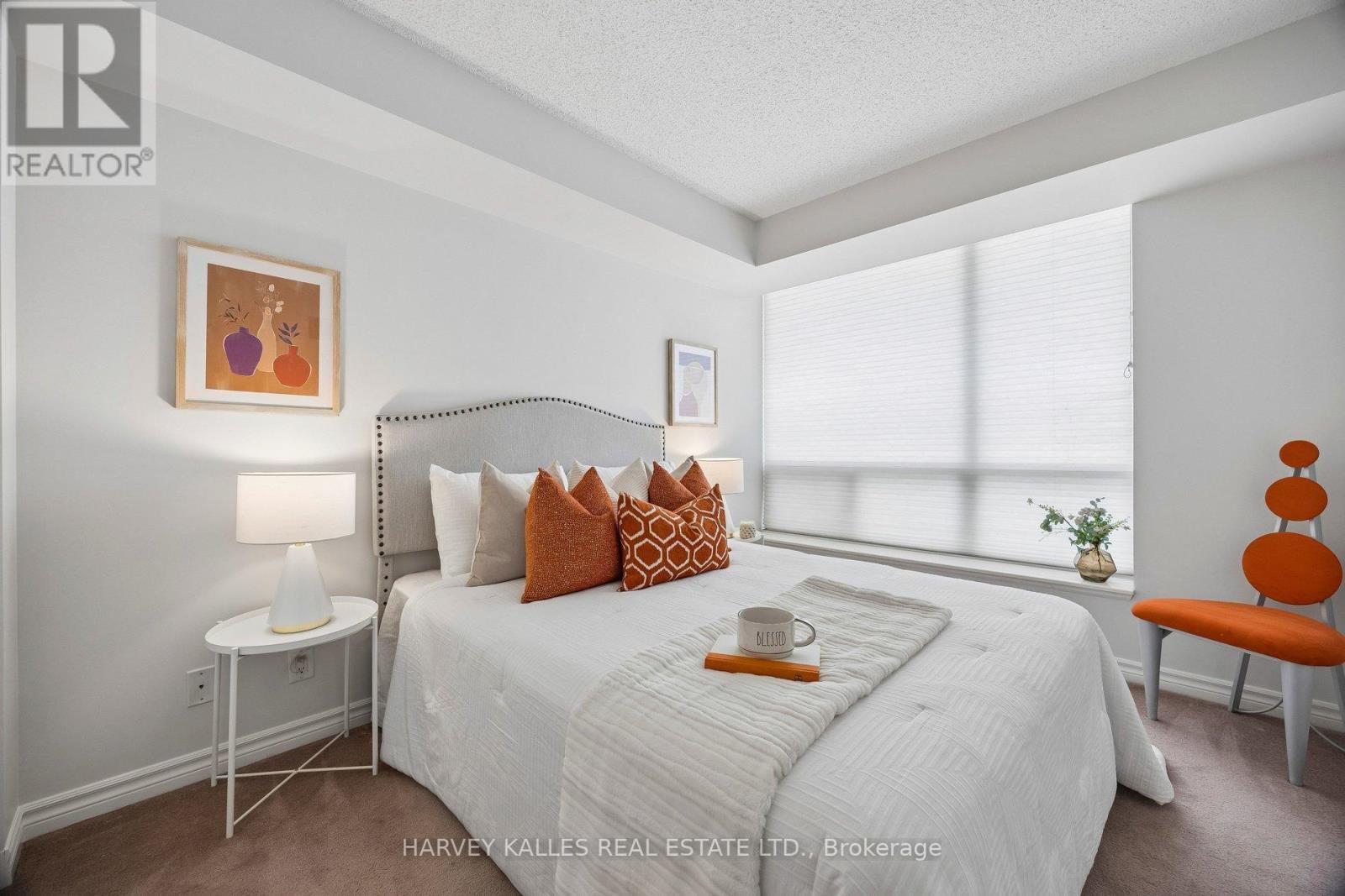 #302 745 NEW WESTMINSTER DRIVE - 28