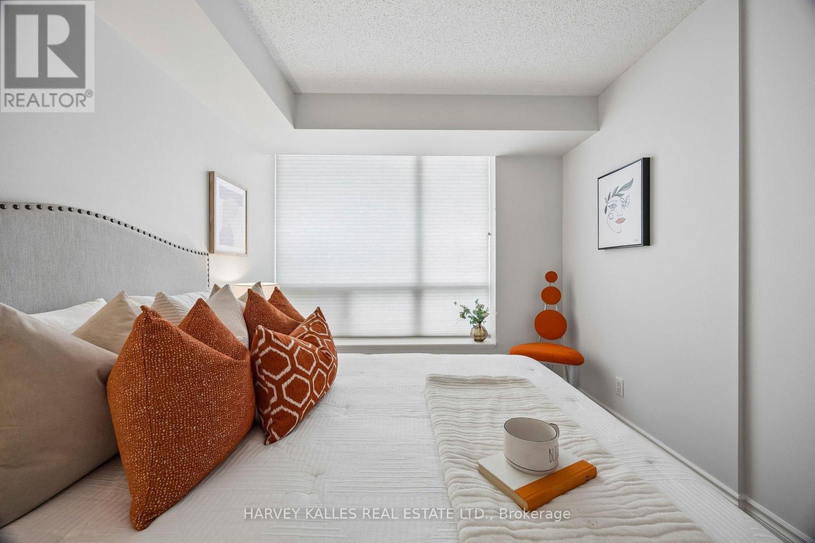 #302 745 NEW WESTMINSTER DRIVE - 29