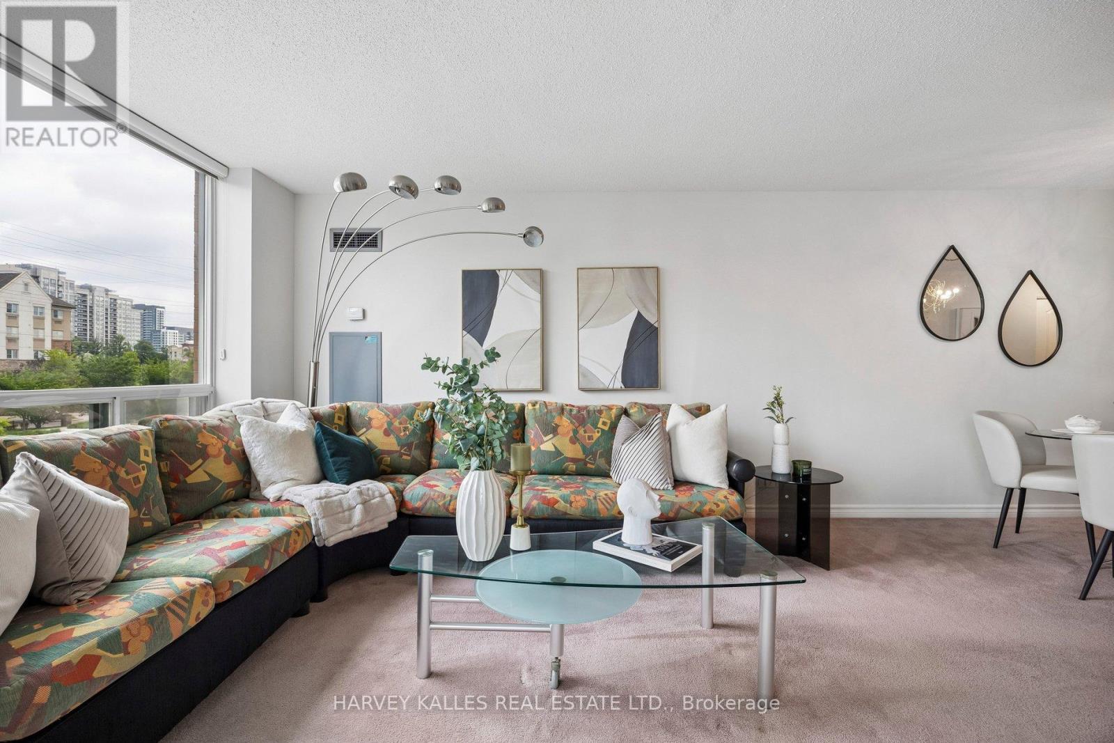 #302 745 NEW WESTMINSTER DRIVE - 8