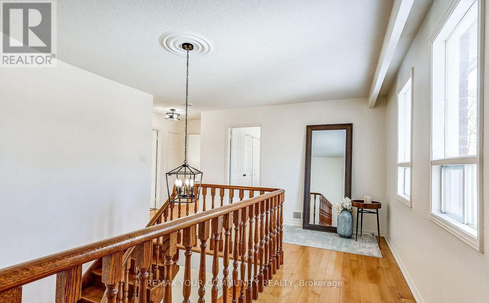 37 MACKAY DRIVE - 26