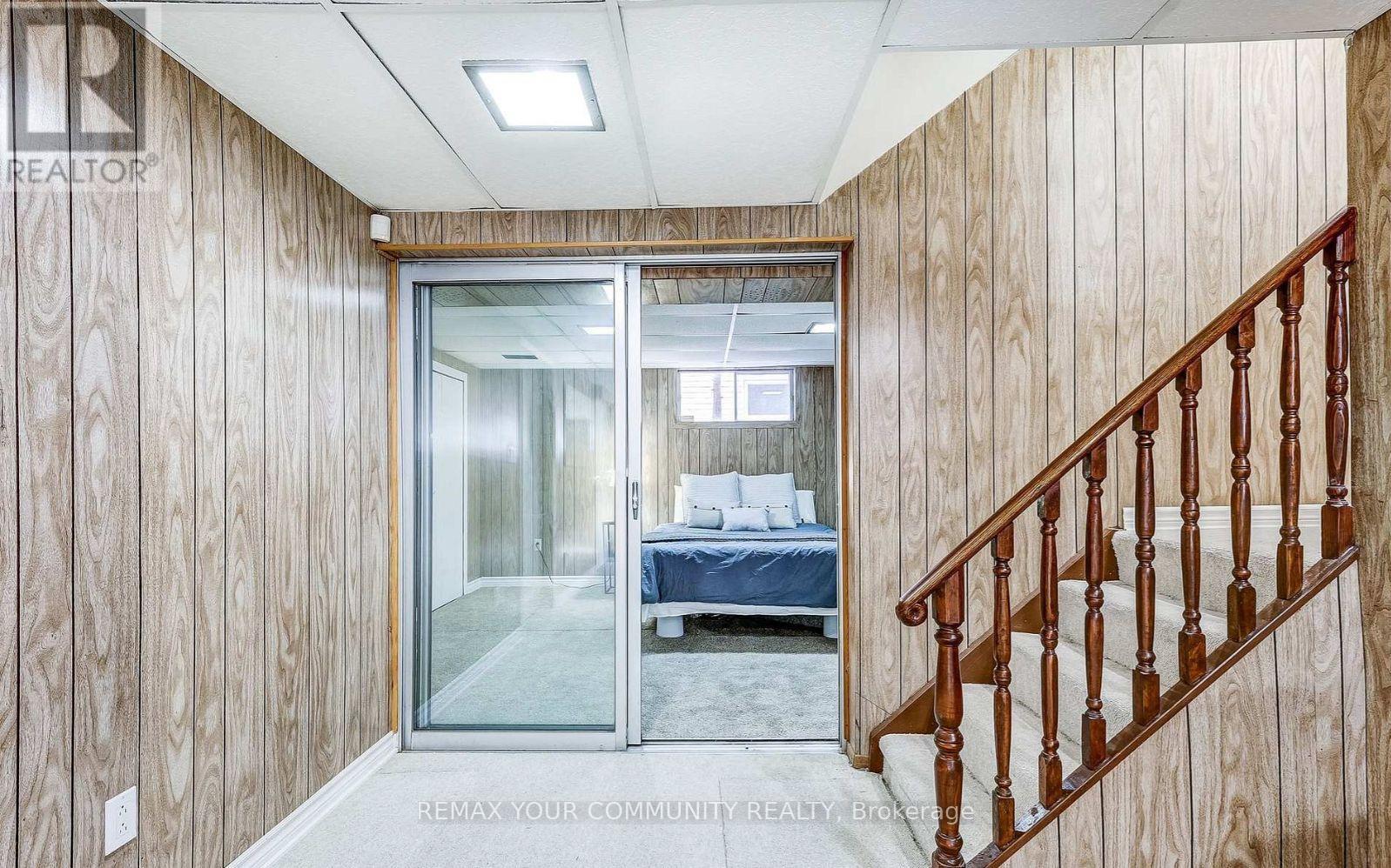 37 MACKAY DRIVE - 30