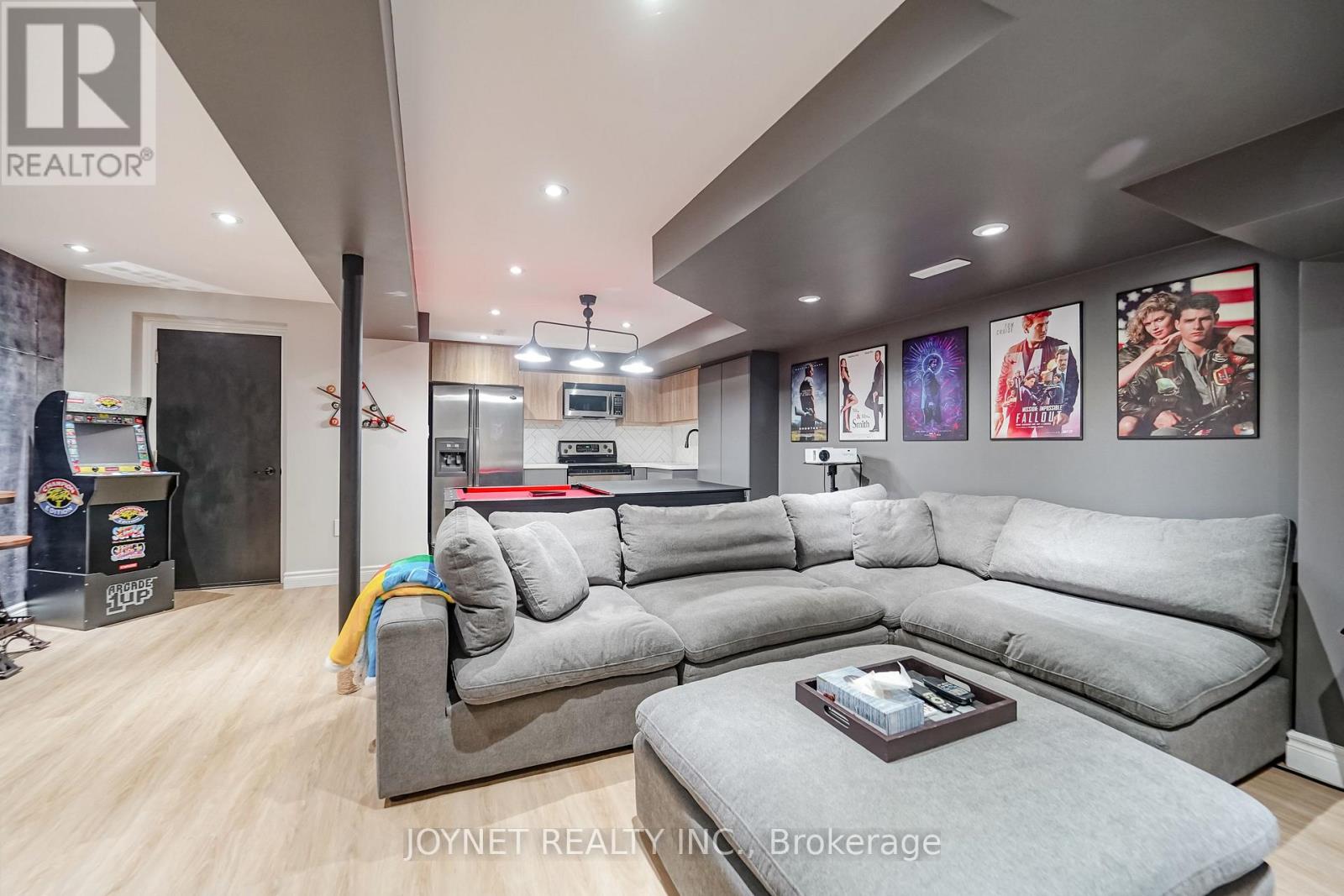 36 NEWBRIDGE AVENUE N - 33