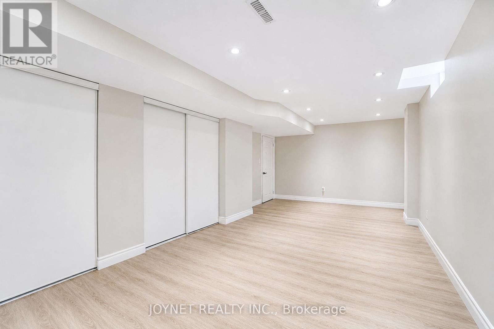 36 NEWBRIDGE AVENUE N - 36