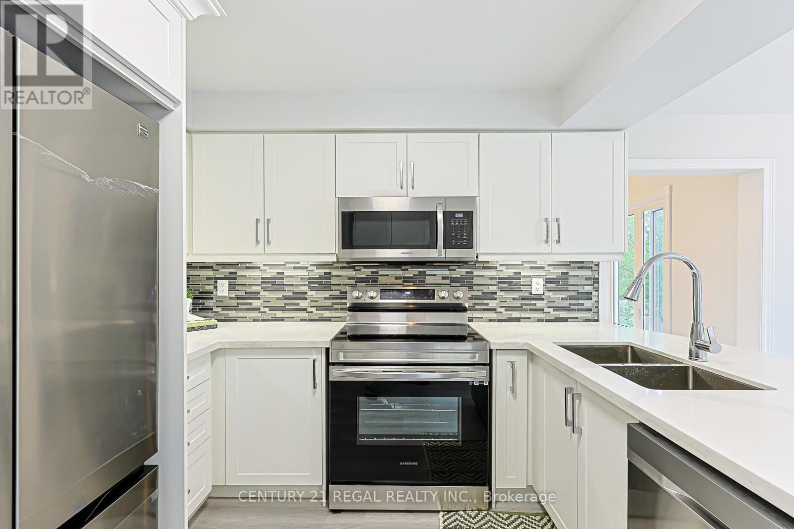 599 SANDFORD STREET - 10