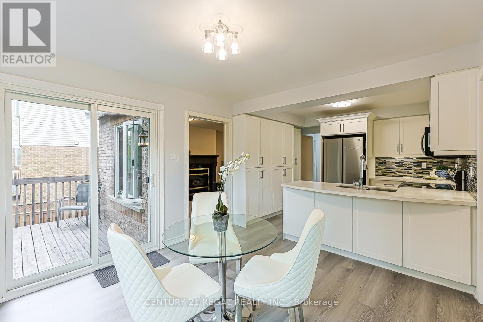 599 SANDFORD STREET - 14