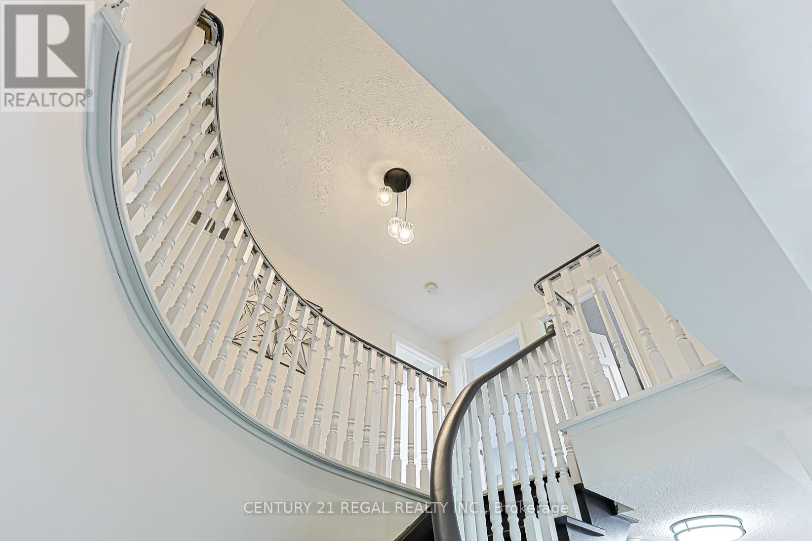 599 SANDFORD STREET - 17