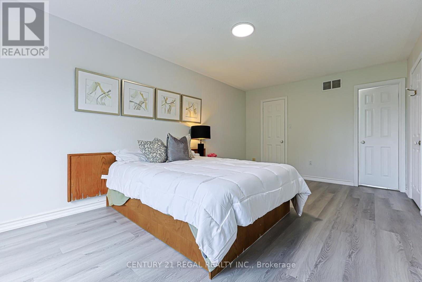 599 SANDFORD STREET - 19