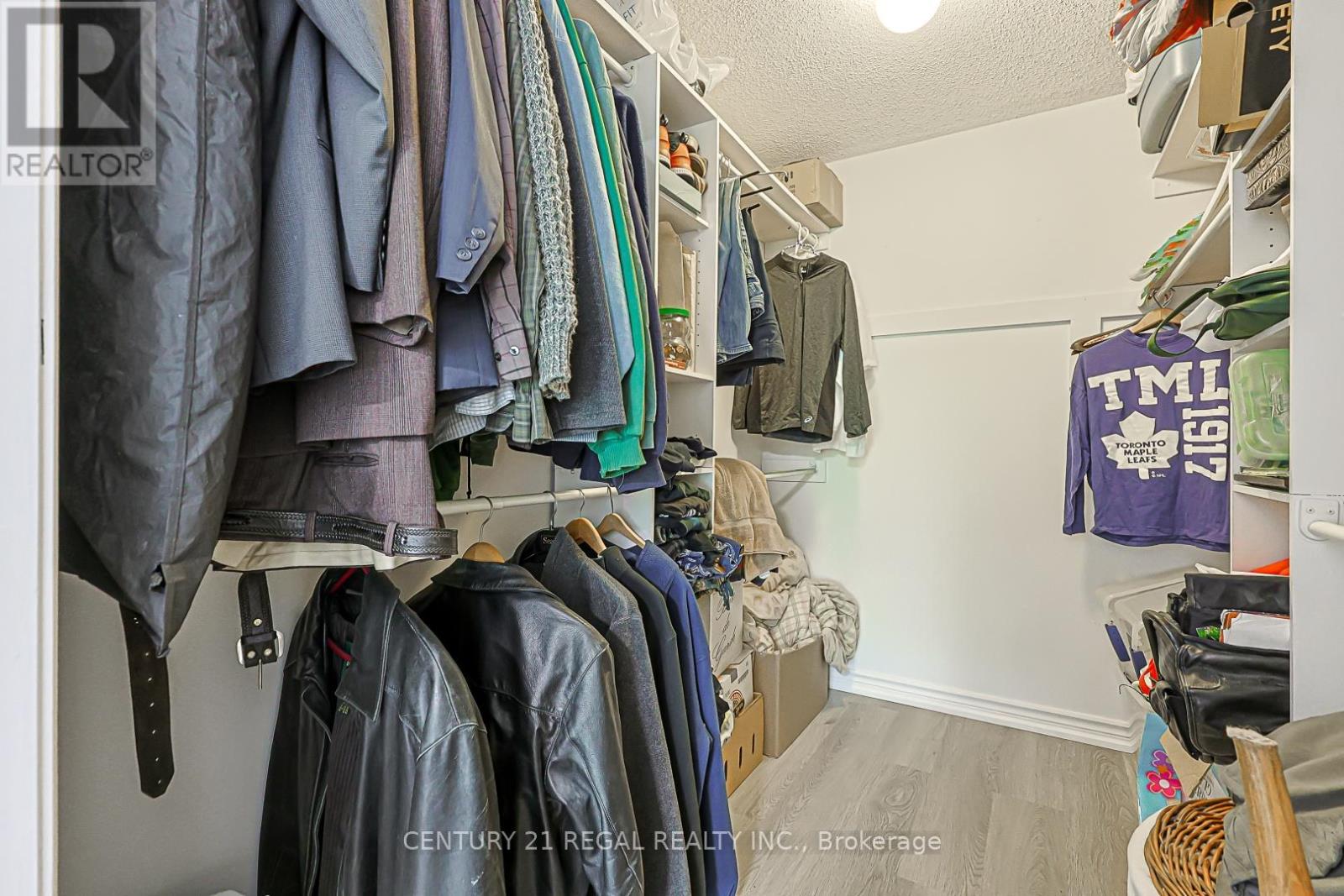 599 SANDFORD STREET - 23