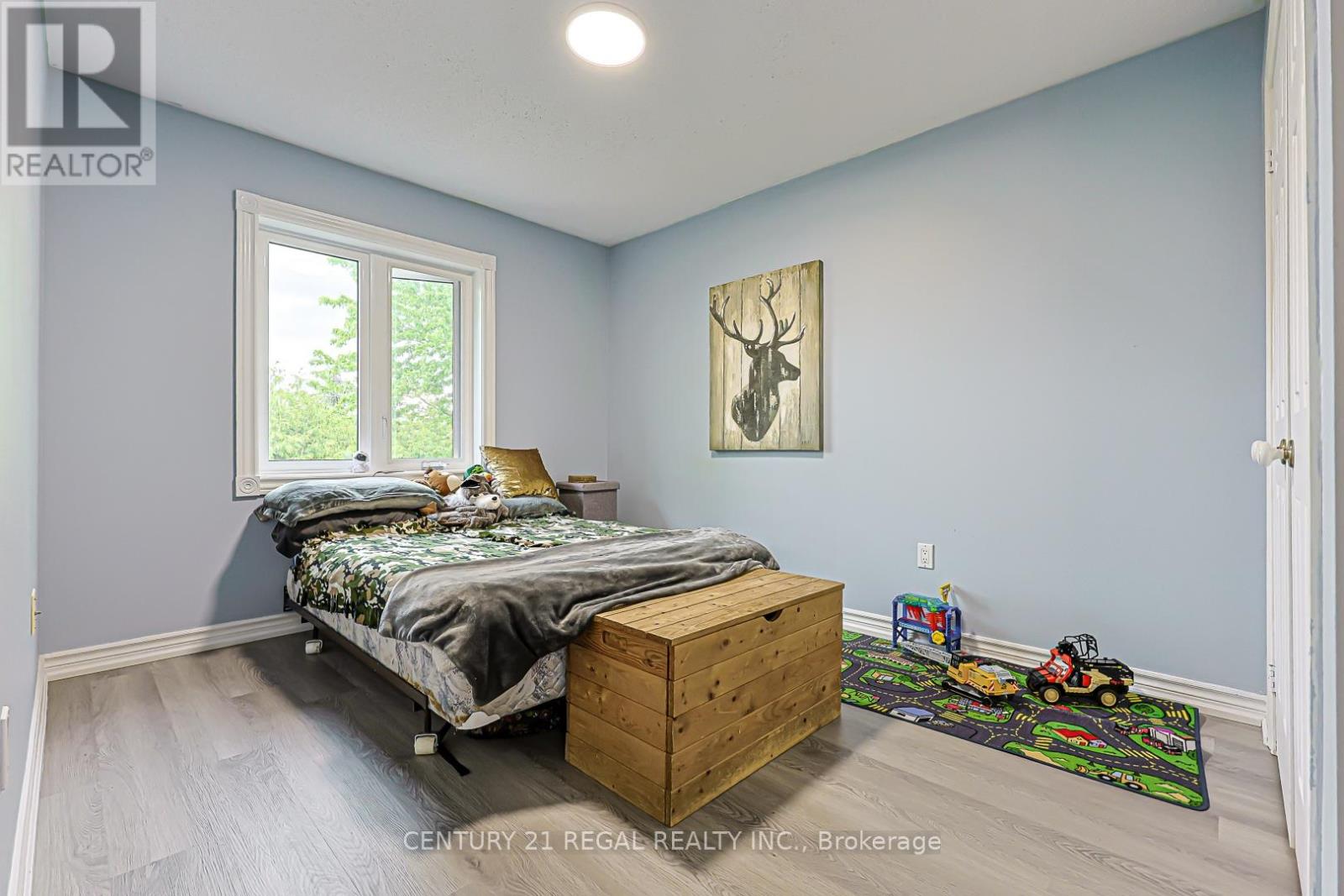 599 SANDFORD STREET - 25