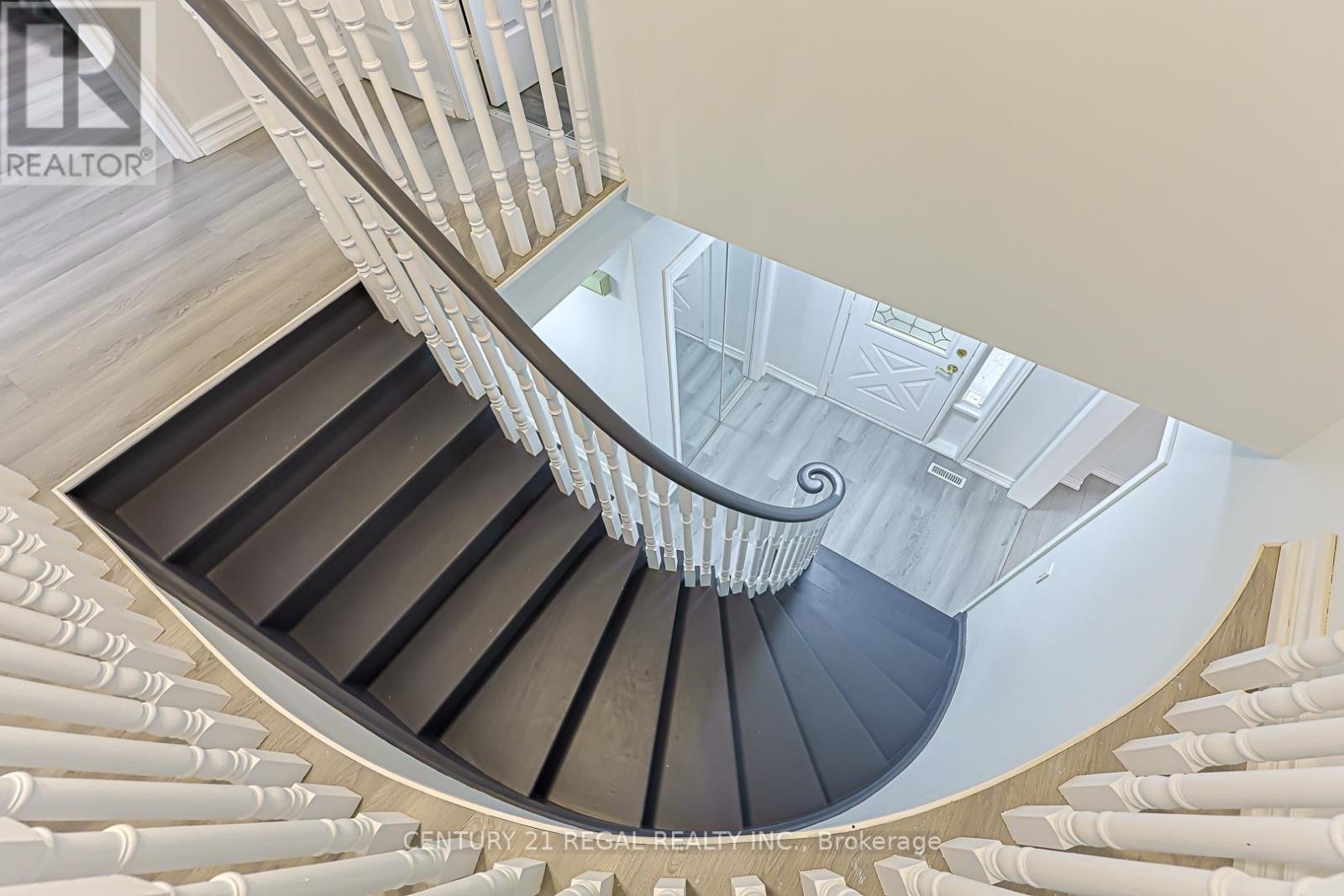599 SANDFORD STREET - 27