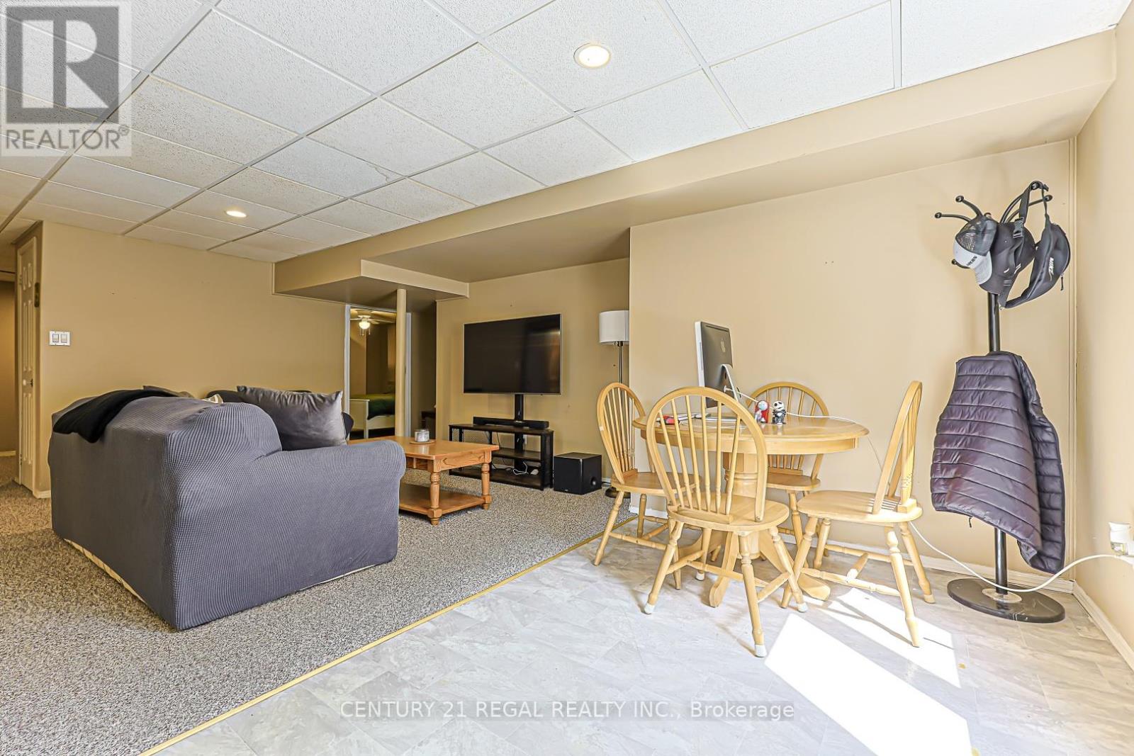 599 SANDFORD STREET - 30