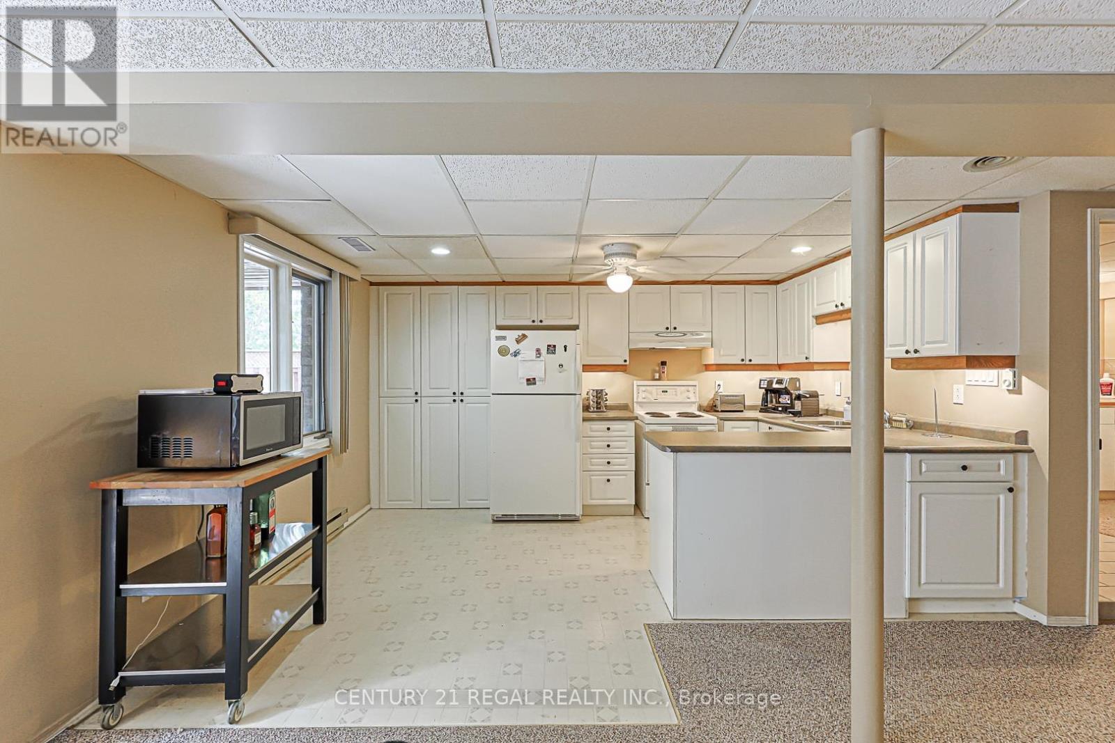 599 SANDFORD STREET - 33