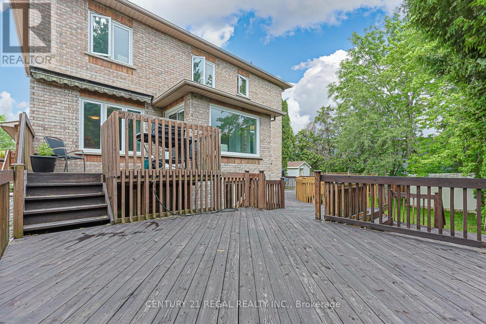 599 SANDFORD STREET - 44