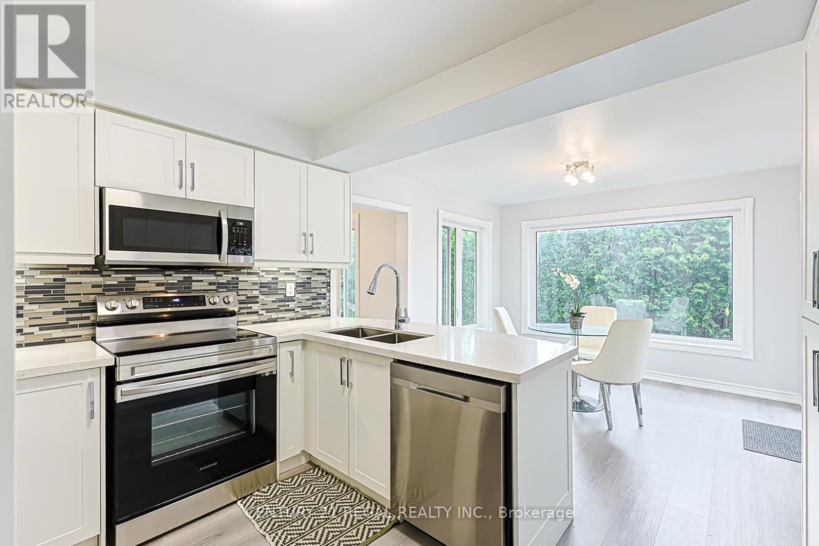 599 SANDFORD STREET - 7