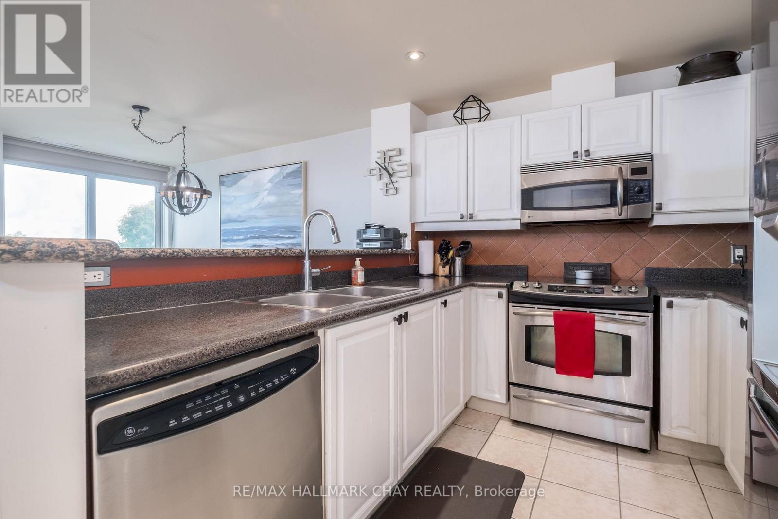 #310 2 TORONTO STREET - 16