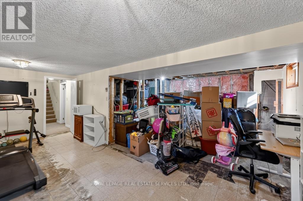211 MCCREA DRIVE - 17