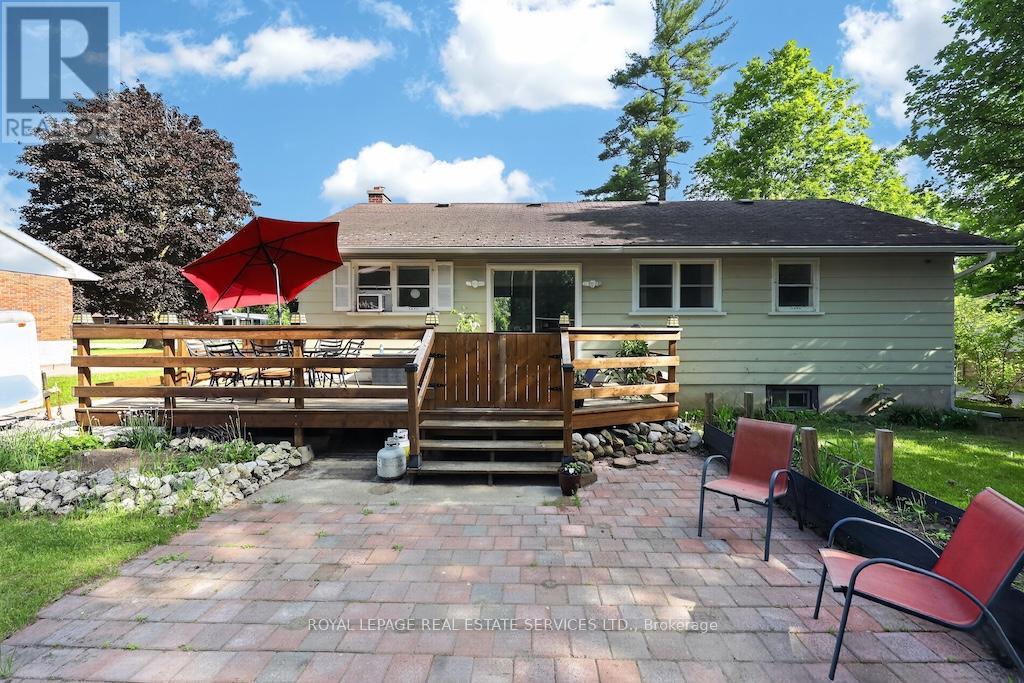 211 MCCREA DRIVE - 27