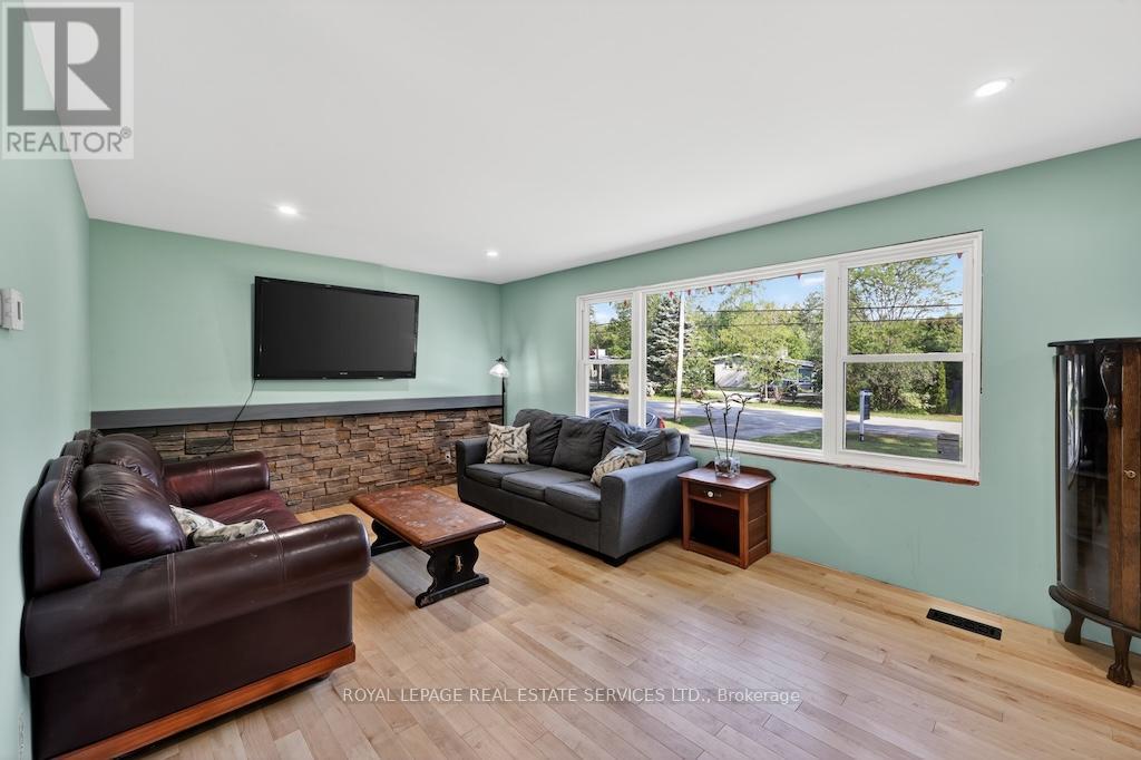 211 MCCREA DRIVE - 8