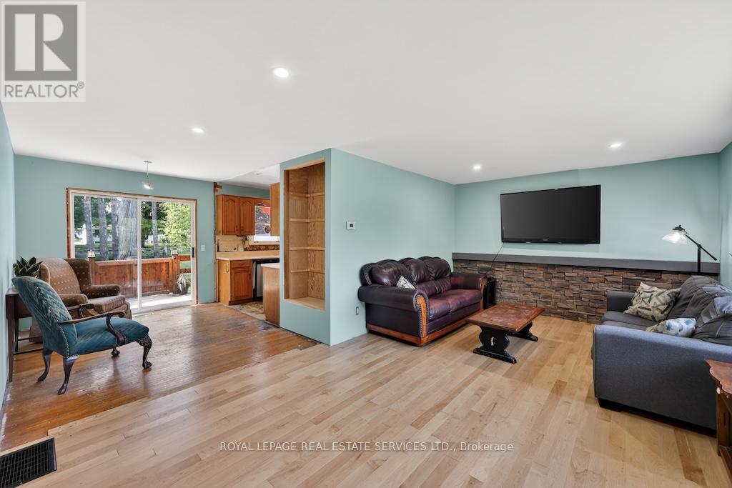 211 MCCREA DRIVE - 9
