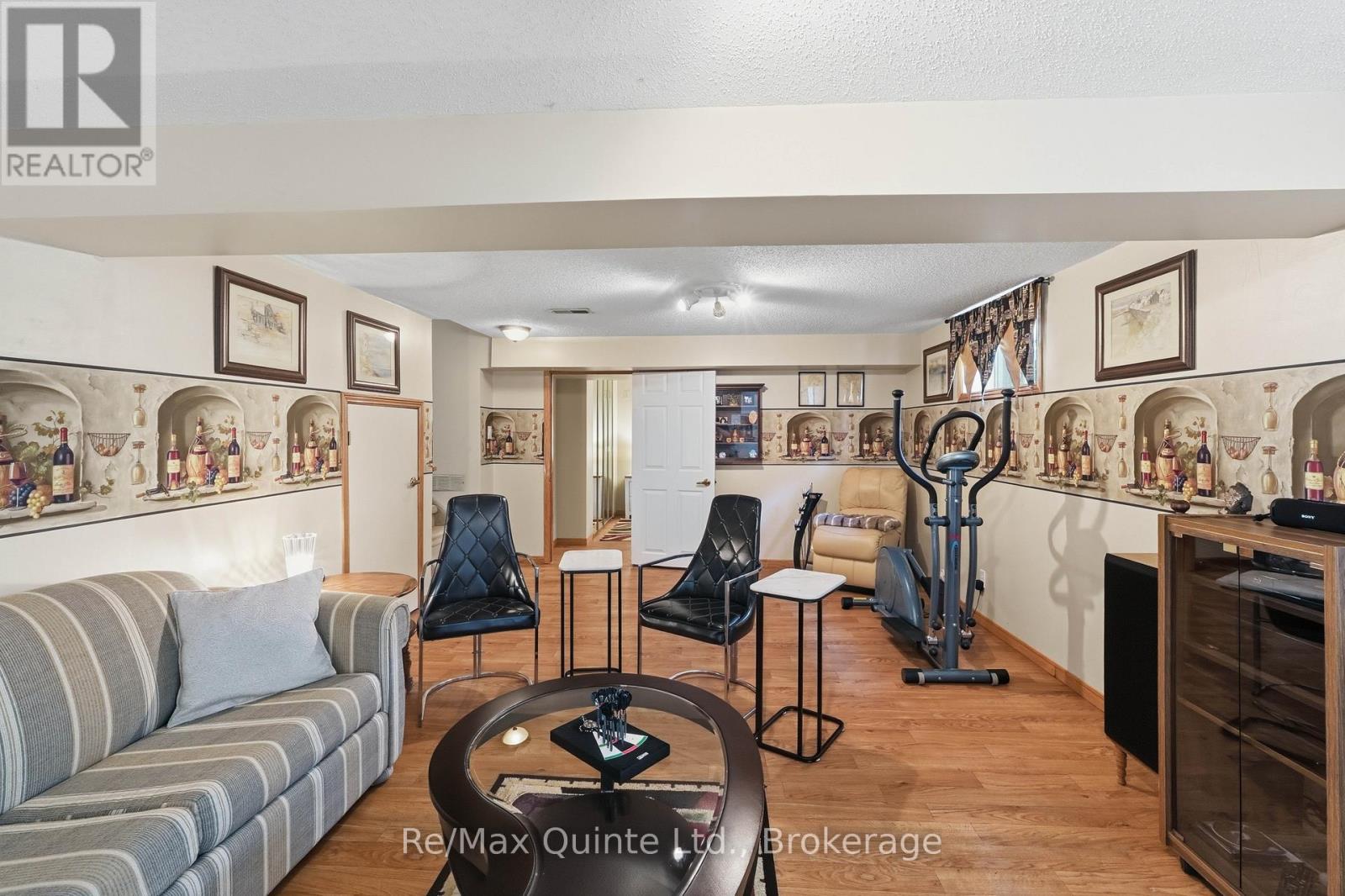 97 PARKVIEW HEIGHTS - 26