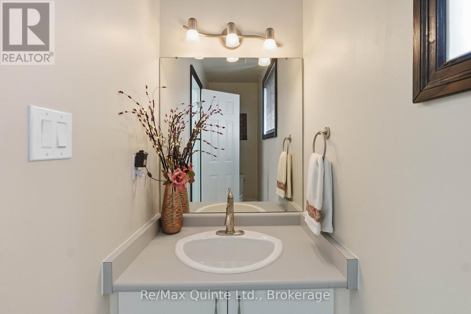 97 PARKVIEW HEIGHTS - 24