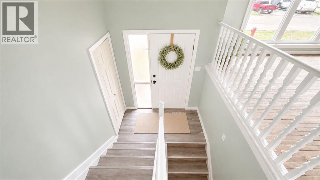 9928 93 Avenue - photo 3