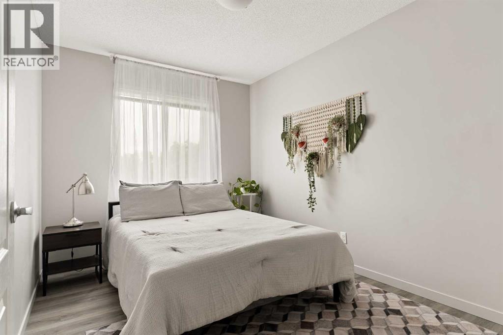 74 Autumn Crescent SE — photo 15
