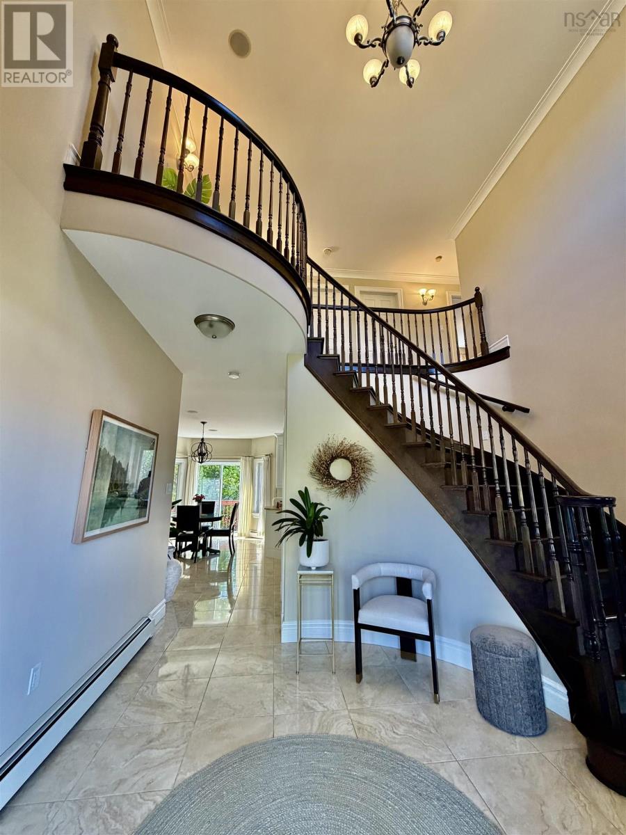 Property 36 of 43 of 65 Roxbury Crescent