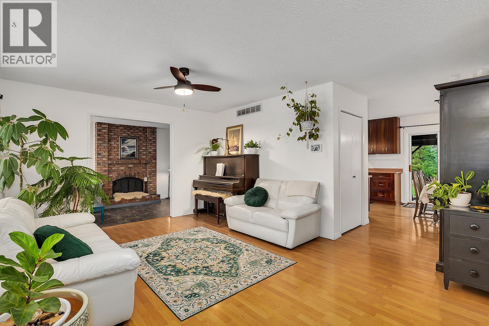  755 Camelia Road, Kelowna