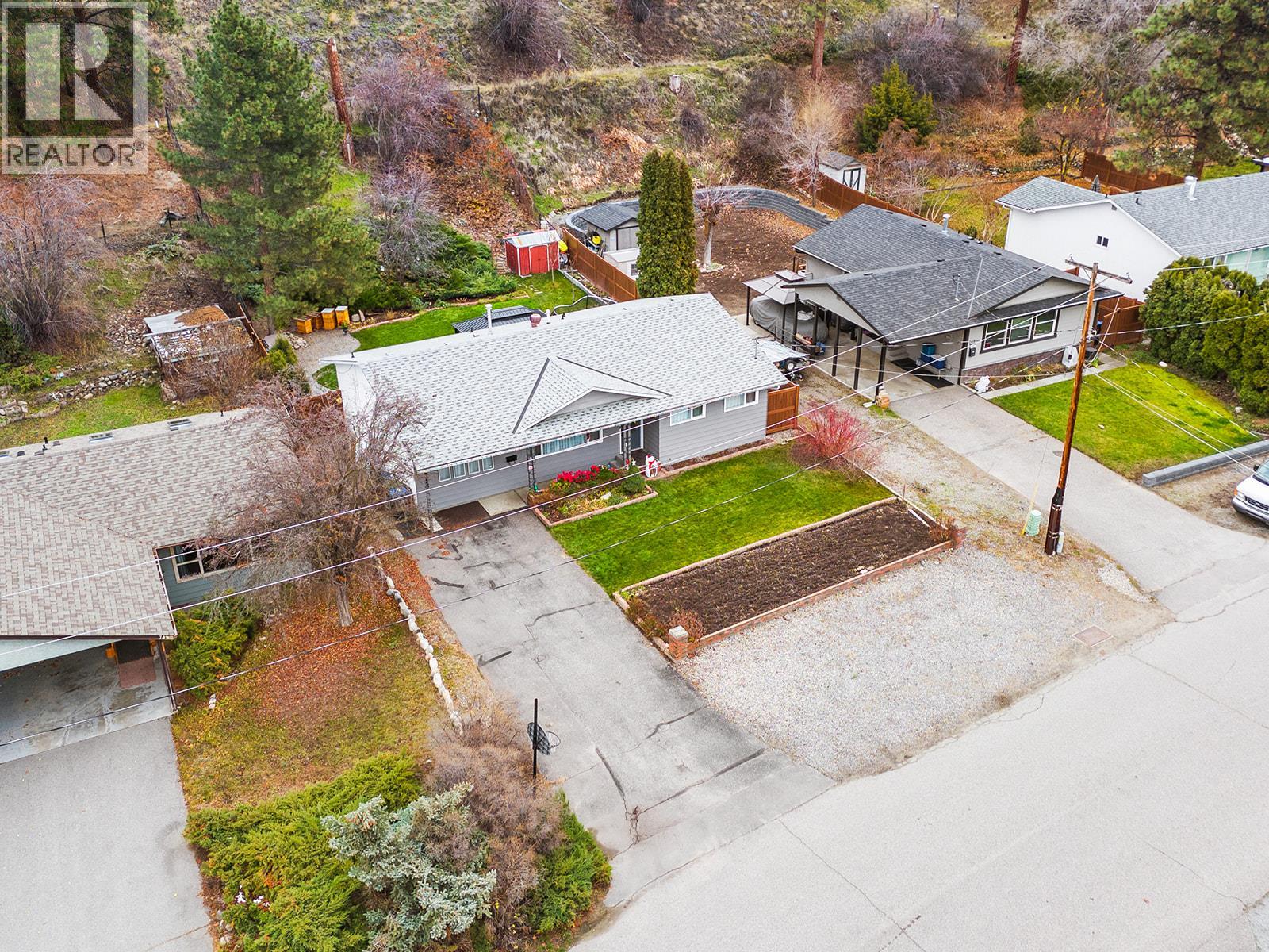  755 Camelia Road, Kelowna