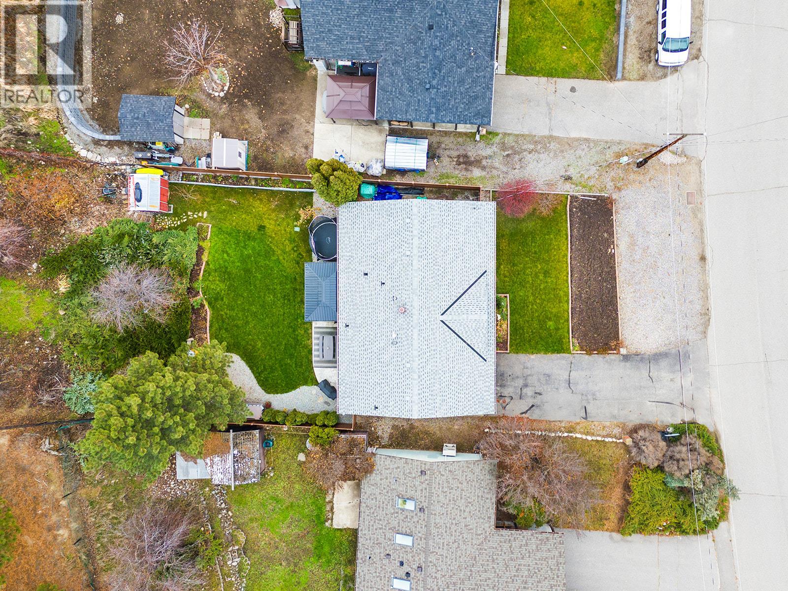  755 Camelia Road, Kelowna