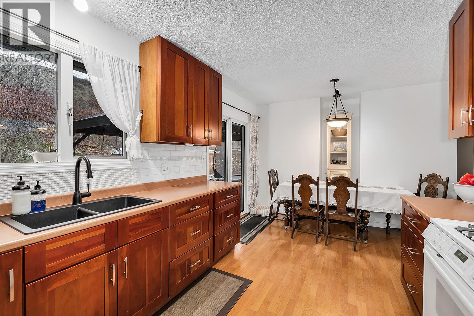  755 Camelia Road, Kelowna