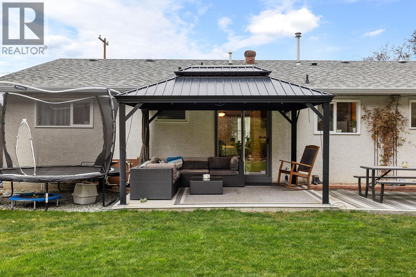  755 Camelia Road, Kelowna
