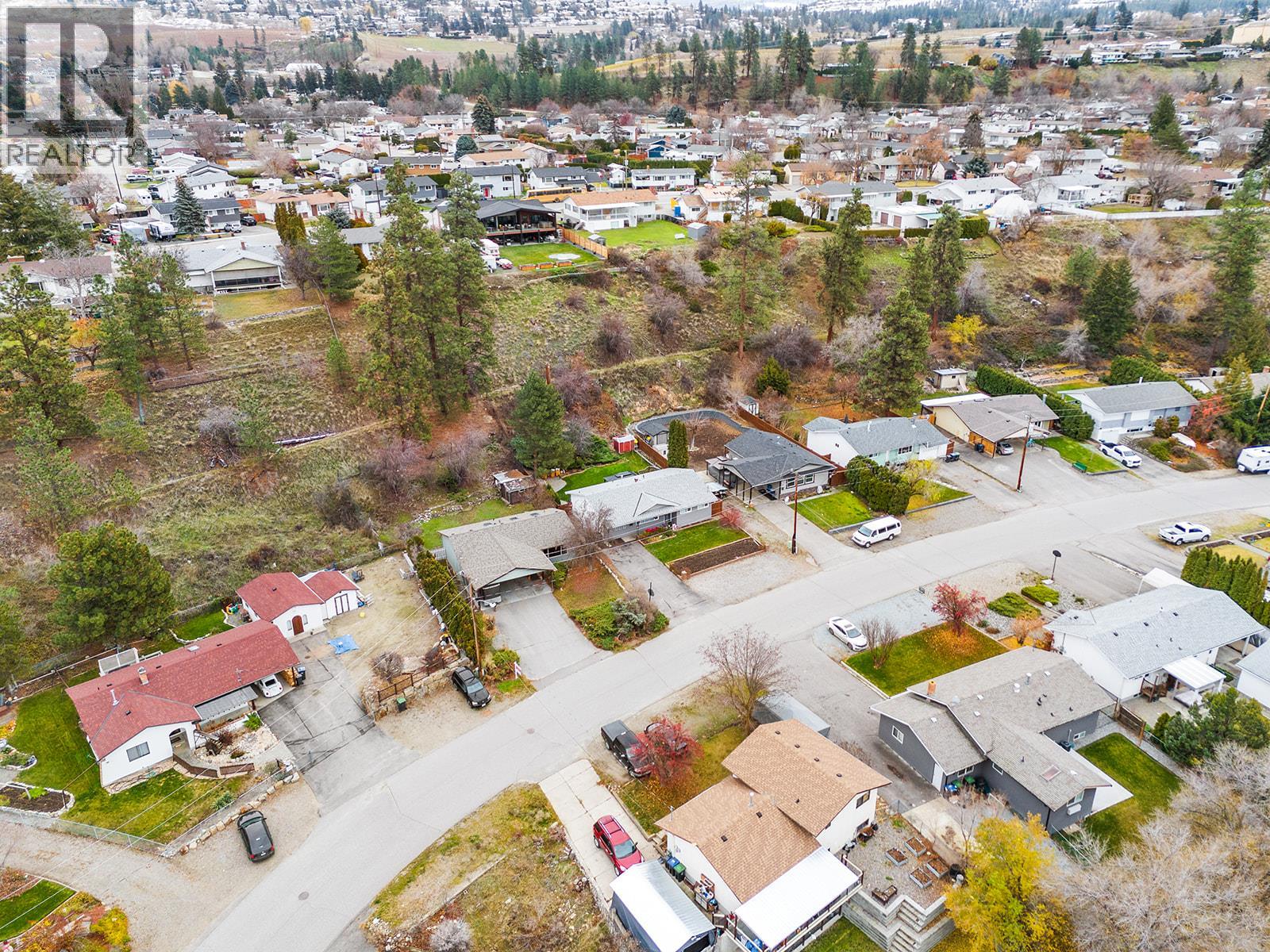  755 Camelia Road, Kelowna